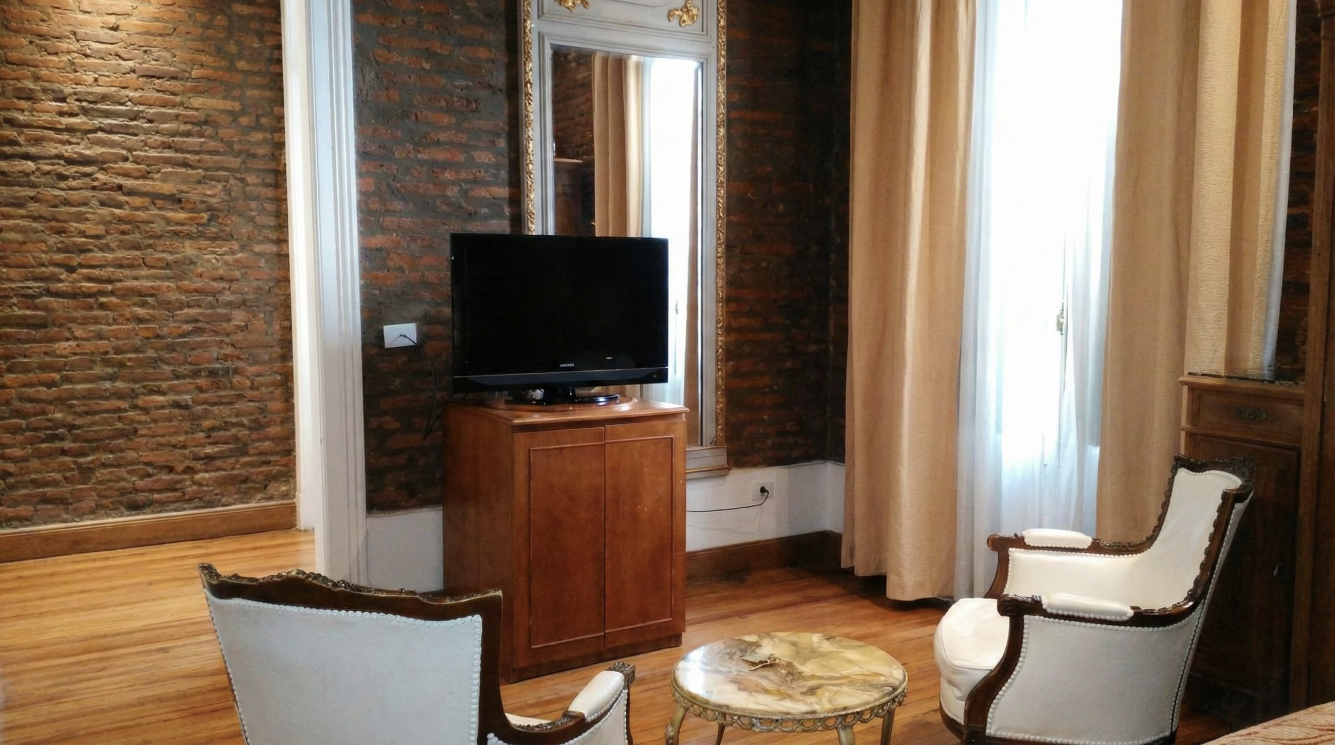 Quarto Superior com Hidromassagem - Imagem 2